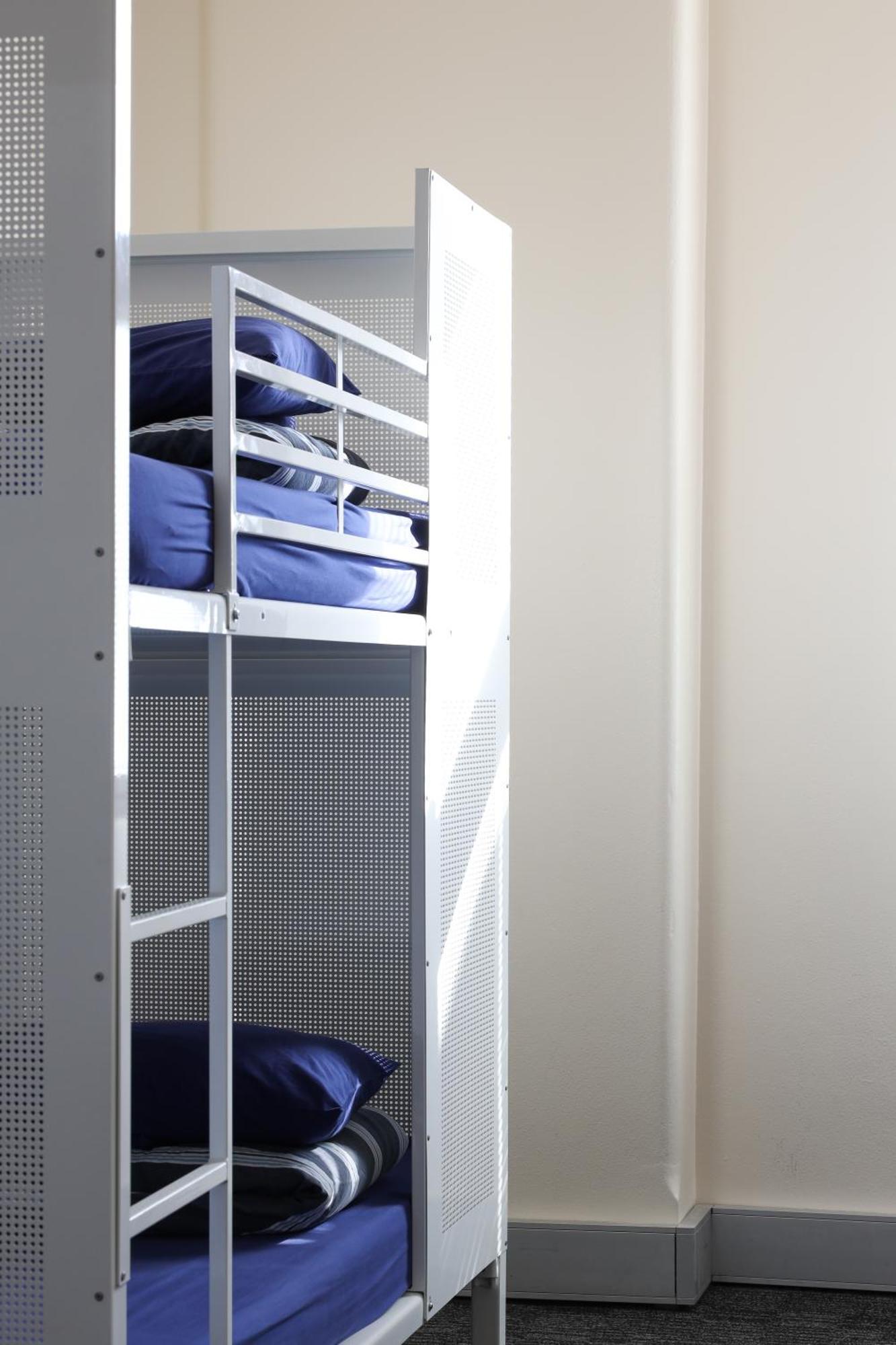 Bed in 10-Bed Mixed Dormitory Room with Shared Bathroom (age limit 18 - 40 years old only),1544704849:JPEG